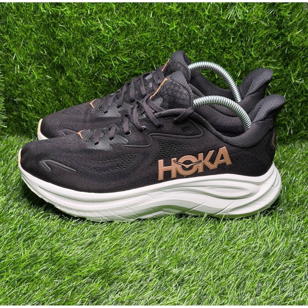 Hoka Clifton 10 Womens 9.5B Black Rose Gold Running Shoes 1162031 BRGL